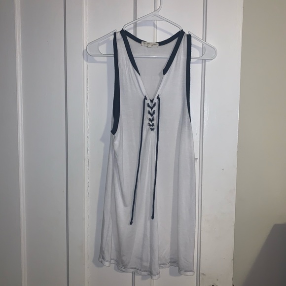 EUC TRULY MADLY DEEPLY Long, Lace-Up Front Tank Top XS - Picture 2 of 6